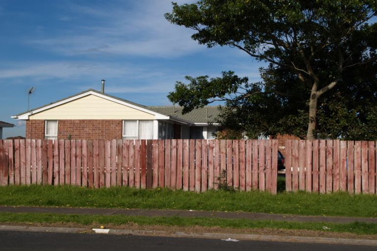 Photo of property in 47 Cottingham Crescent, Mangere East, Auckland, 2024