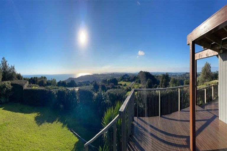 Photo of property in 85 Constable Road, Muriwai, Waimauku, 0881