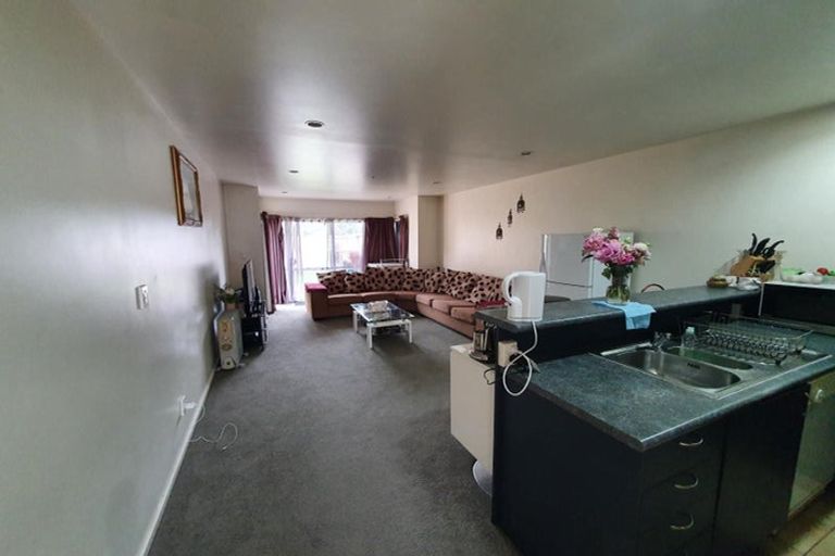 Photo of property in 3/202 Massey Road, Mangere East, Auckland, 2024