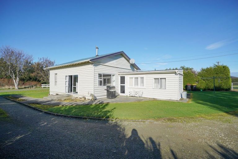 Photo of property in 46 Largs Street, Wallacetown, 9816