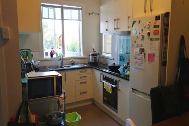 Photo of property in 45g Swanson Road, Henderson, Auckland, 0610