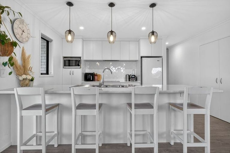 Photo of property in 19 Skiffington Road, Pokeno, 2402