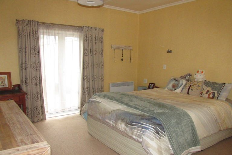 Photo of property in 76 Kitchener Street, Wairoa, 4108