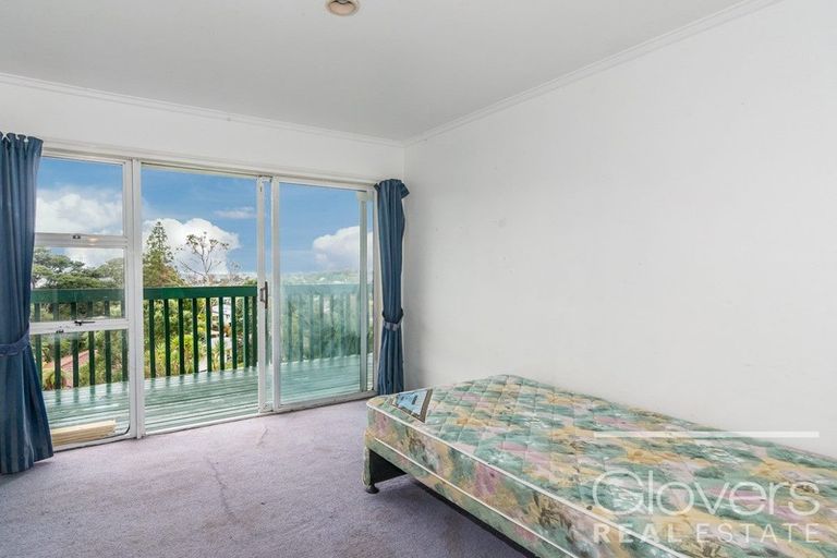 Photo of property in 327 Don Buck Road, Massey, Auckland, 0614