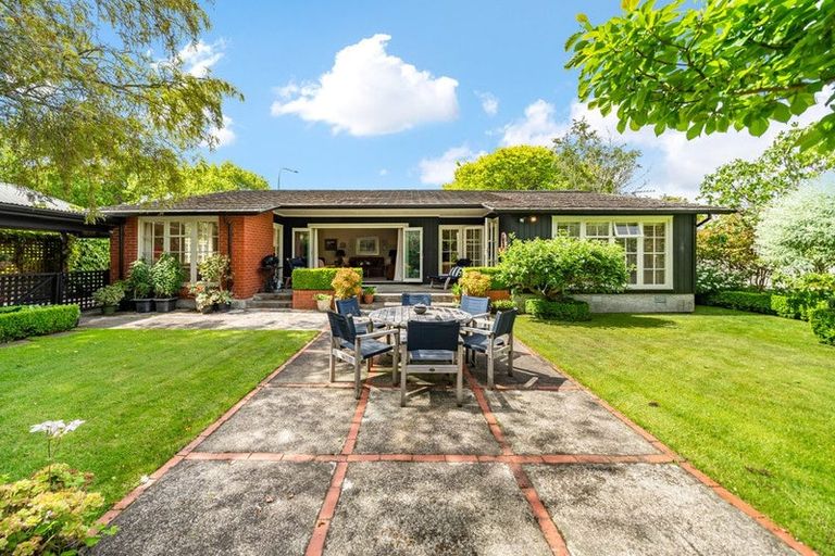 Photo of property in 423 Fergusson Drive, Heretaunga, Upper Hutt, 5018