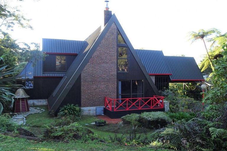 Photo of property in 8 Leith Crescent, Greymouth, 7805