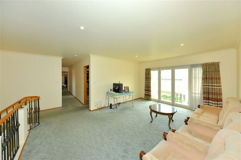 Photo of property in 87 Waimairi Road, Upper Riccarton, Christchurch, 8041