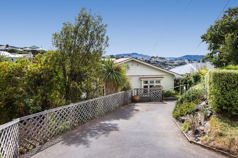 Photo of property in 24 Springhill Road, Mornington, Dunedin, 9011