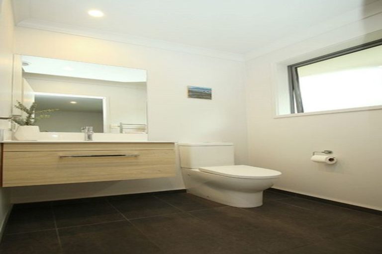 Photo of property in 99 Ballintoy Park Drive, Welcome Bay, Tauranga, 3175