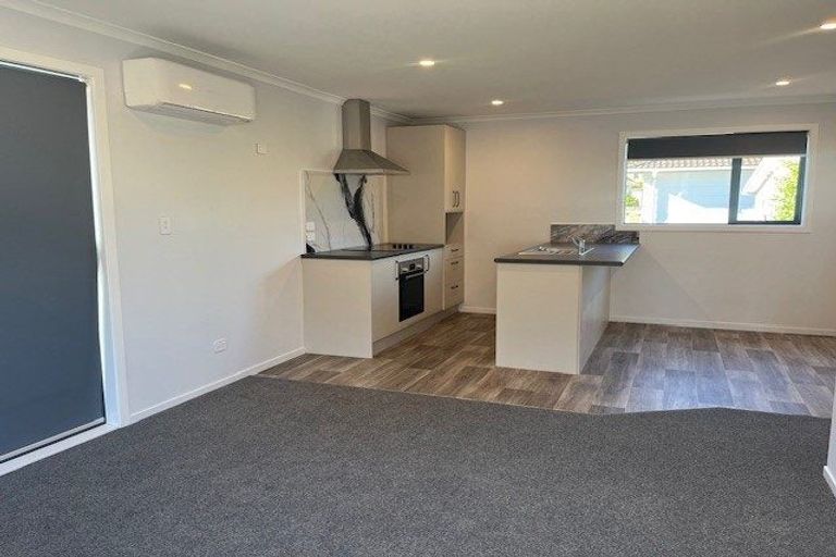 Photo of property in 10 Blanche Way, Half Moon Bay, Auckland, 2012