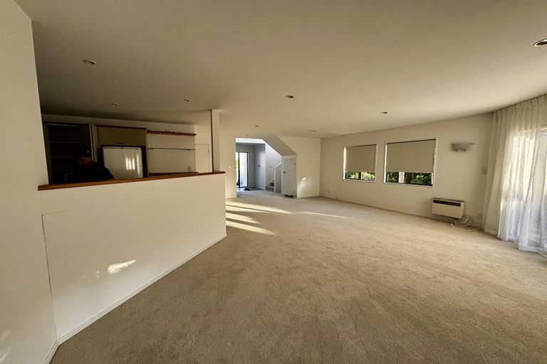 Photo of property in 2/321 Lake Road, Hauraki, Auckland, 0622