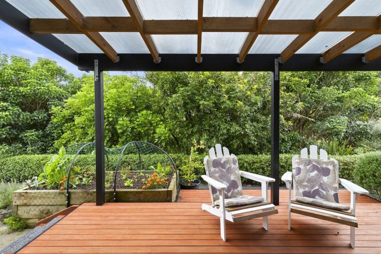 Photo of property in 307c Maxted Road, Bombay, Drury, 2579