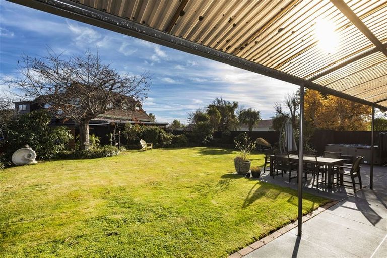 Photo of property in 9b Goya Place, Bishopdale, Christchurch, 8051
