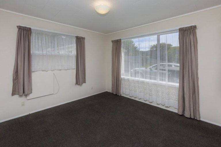 Photo of property in 68 Field Street, Silverstream, Upper Hutt, 5019