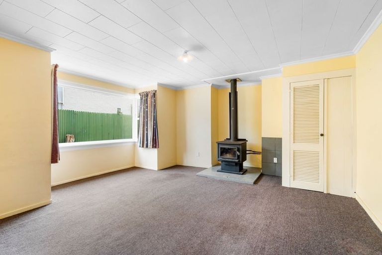Photo of property in 65 Law Street, Caversham, Dunedin, 9012