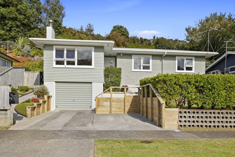 Photo of property in 16 Whakawhiti Street, Marfell, New Plymouth, 4310