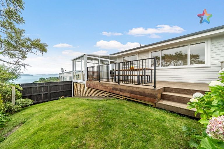 Photo of property in 4/30 London Road, Korokoro, Lower Hutt, 5012
