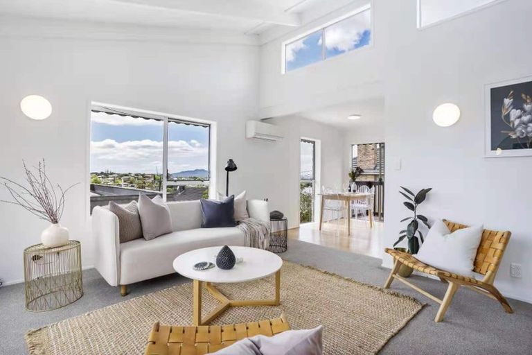 Photo of property in 1/125 Forrest Hill Road, Forrest Hill, Auckland, 0620