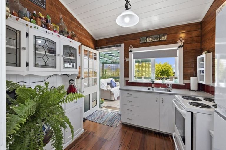 Photo of property in 106 Forest Lake Road, Forest Lake, Hamilton, 3200