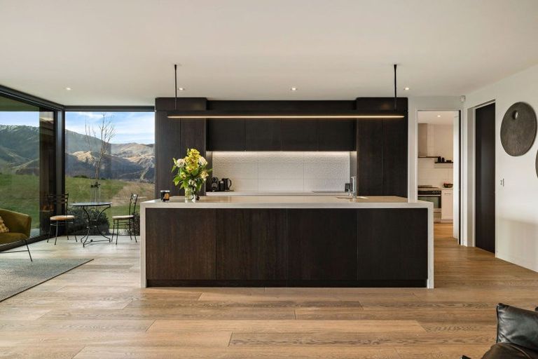 Photo of property in 6 Bloxham Lane, Lake Hayes, Queenstown, 9371