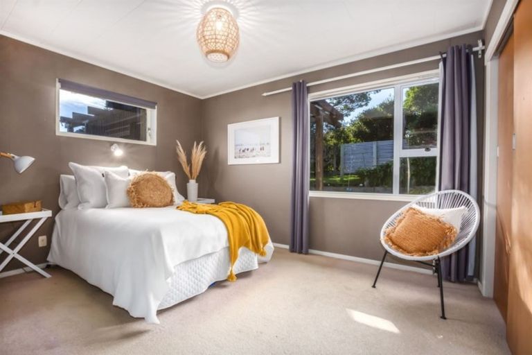 Photo of property in 24a Sea Vista Drive, Pukerua Bay, 5026