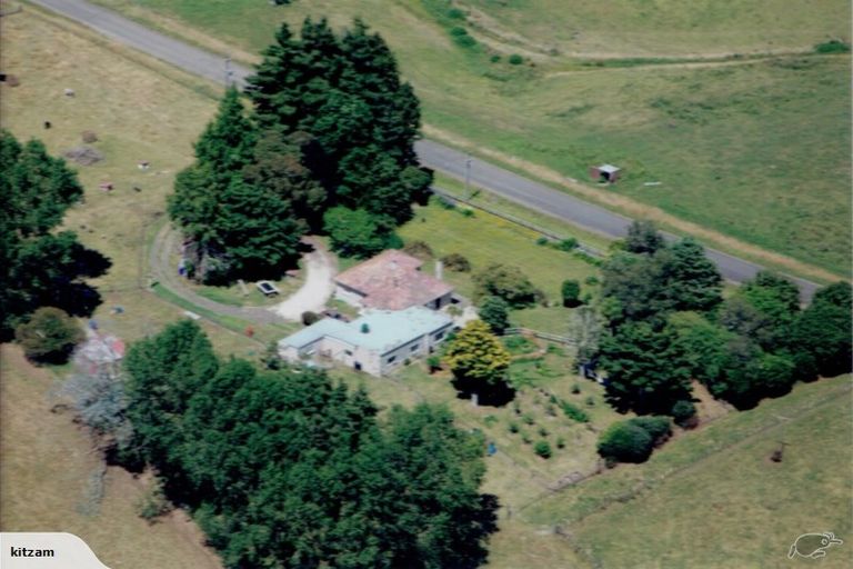 Photo of property in 205 Maunga Road, Pukeatua, 3880