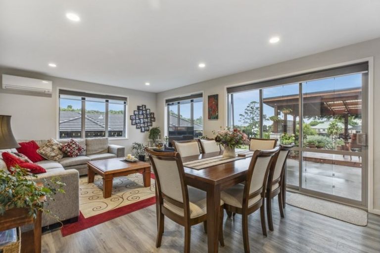 Photo of property in 126 Oteki Park Drive, Welcome Bay, Tauranga, 3112