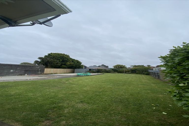 Photo of property in 50 Lismore Street, Merrilands, New Plymouth, 4312