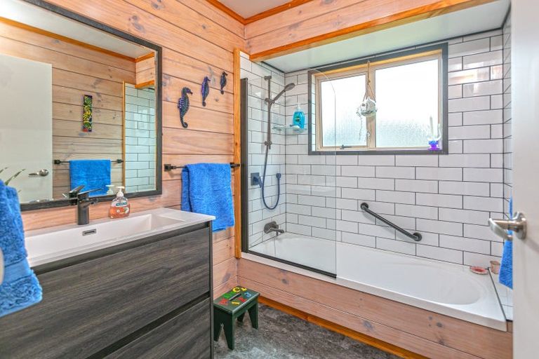 Photo of property in 4 Patton Place, Tairua, 3508