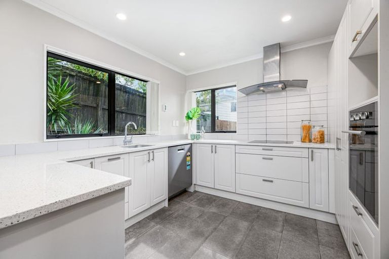 Photo of property in 4b Virginia Street, Henderson, Auckland, 0612