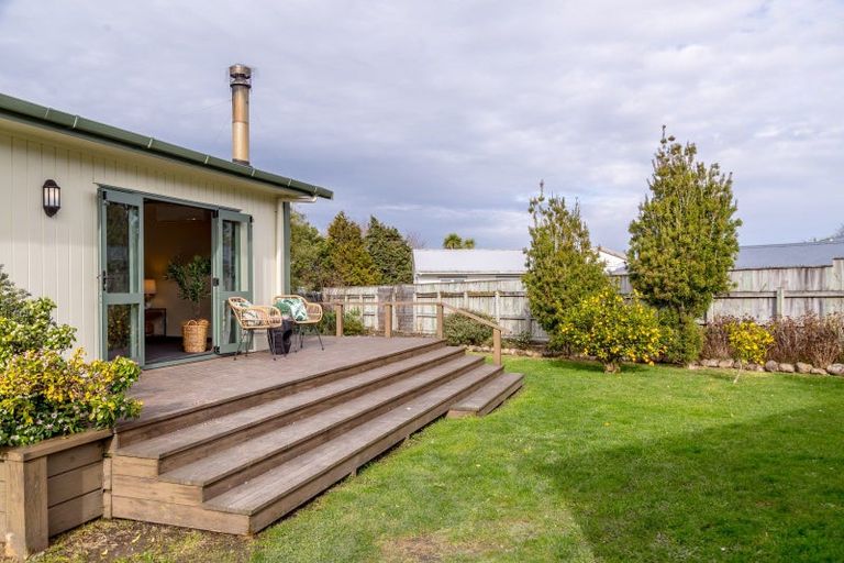 Photo of property in 3 Kowhai Grove, Featherston, 5710