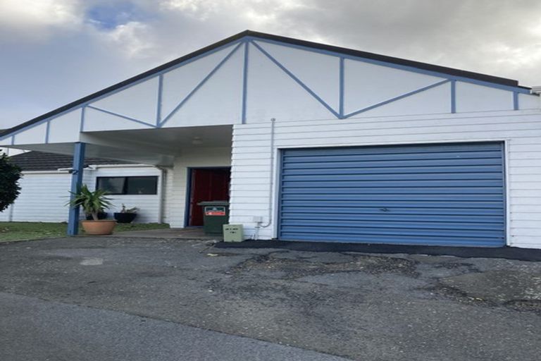 Photo of property in 2/53 Dominion Park Street, Johnsonville, Wellington, 6037