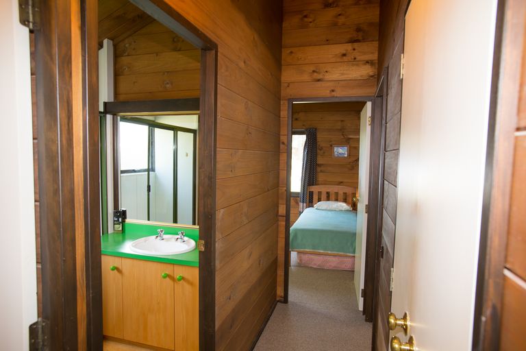 Photo of property in 32 Murray Place, Lake Tekapo, 7999