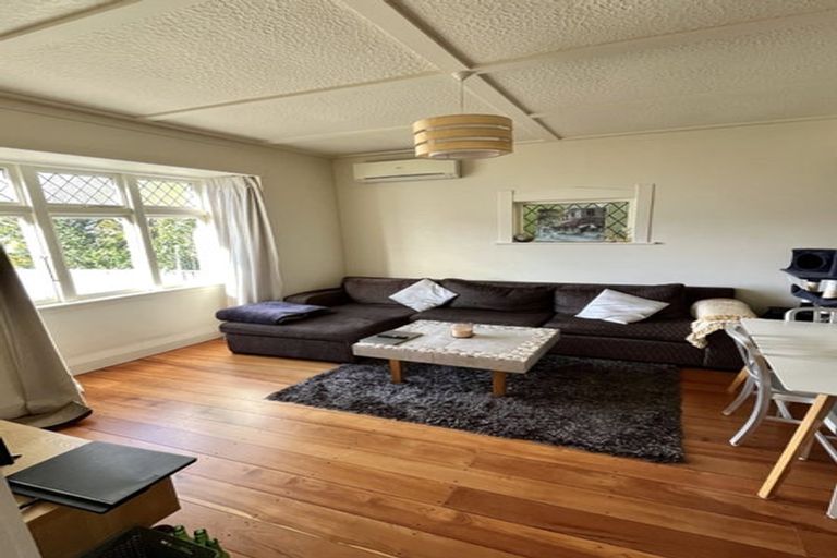 Photo of property in 47 Nottingham Street, Karori, Wellington, 6012