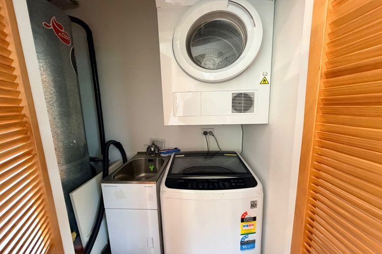 Photo of property in 4/6 Balfour Street, Mornington, Wellington, 6021