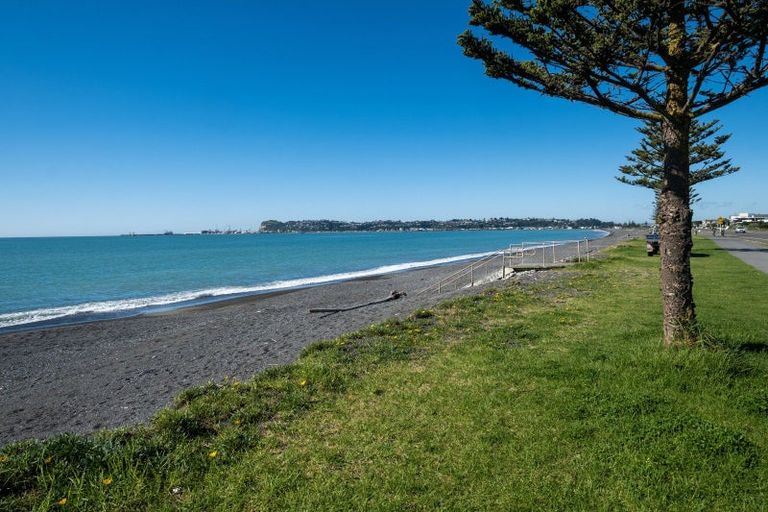 Photo of property in 71 The Esplanade, Westshore, Napier, 4110