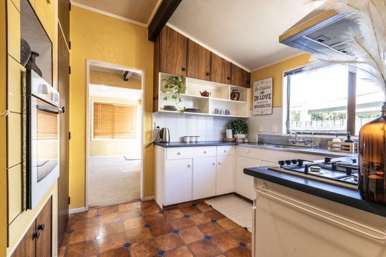 Photo of property in 9 Papawai Place, Milson, Palmerston North, 4414