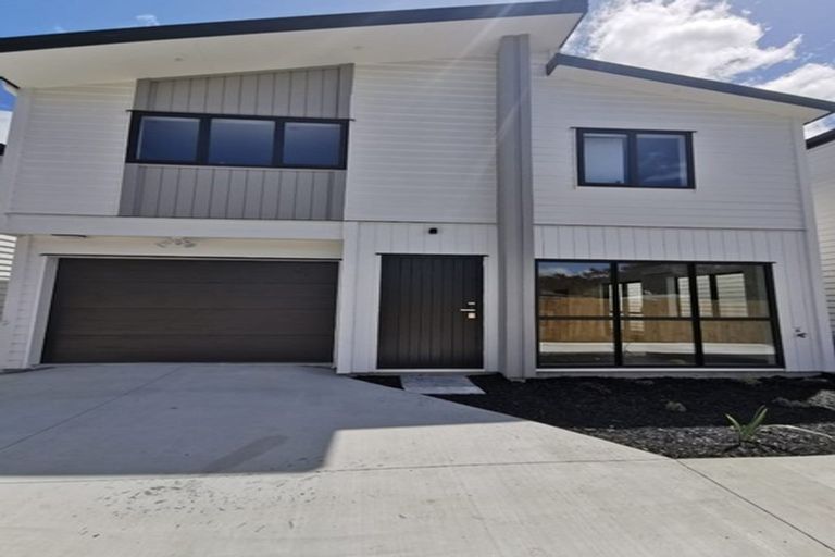 Photo of property in 11b Regency Place, Sunnynook, Auckland, 0632