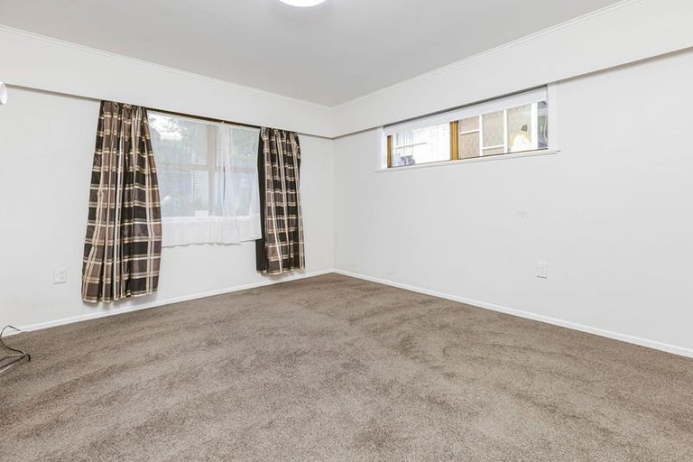 Photo of property in 10 Morrow Terrace, Pukekohe, 2120