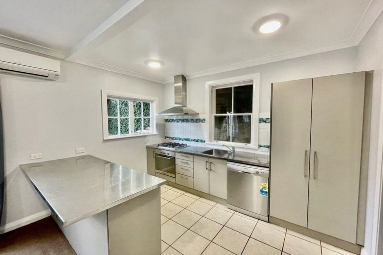 Photo of property in 73 Majoribanks Street, Mount Victoria, Wellington, 6011
