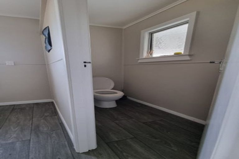 Photo of property in 21 Broadway, Stratford, 4332