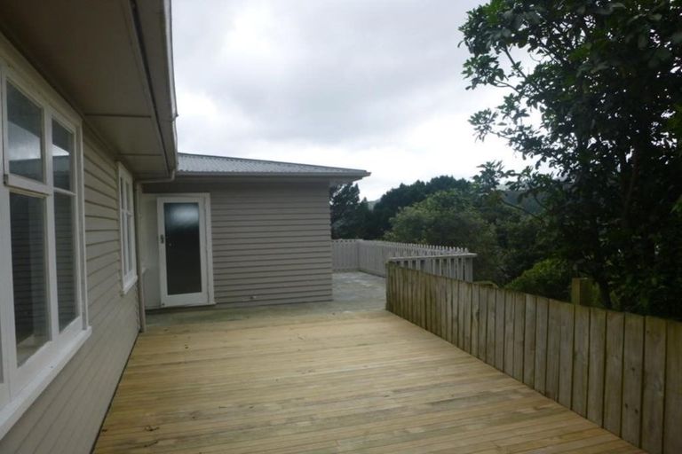 Photo of property in 23 Amundsen Grove, Stokes Valley, Lower Hutt, 5019