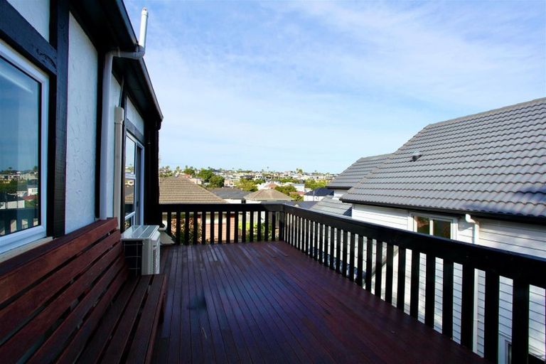 Photo of property in 139 Bucklands Beach Road, Bucklands Beach, Auckland, 2012