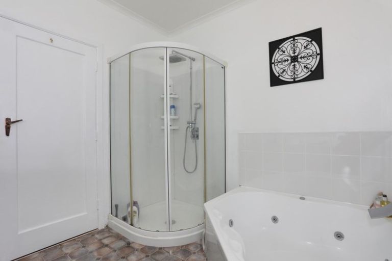 Photo of property in 14 Kensington Road, Marton, 4710