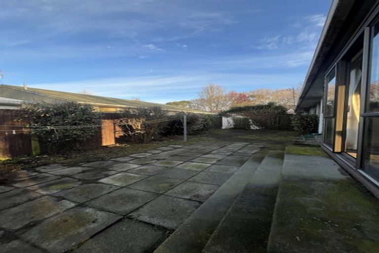 Photo of property in 1/2 Lodge Place, Ilam, Christchurch, 8041