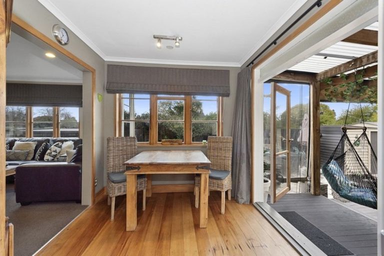 Photo of property in 7 Armitage Place, Fairfield, Hamilton, 3214