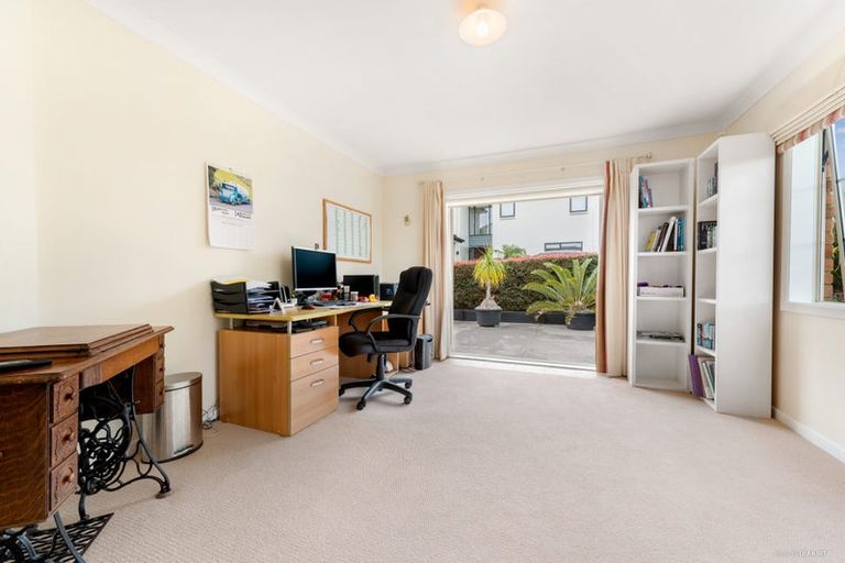 Photo of property in 133 Valley Road, Pukekohe, 2120