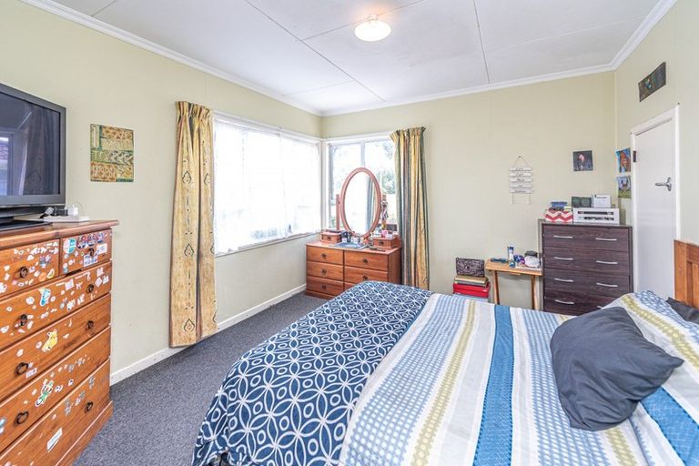 Photo of property in 8 Taupata Street, Castlecliff, Whanganui, 4501