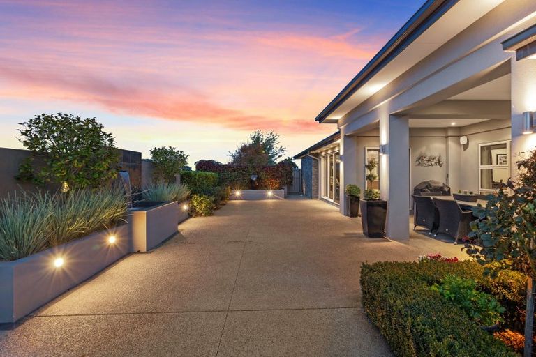 Photo of property in 20 Mapleham Drive, Pegasus, 7612