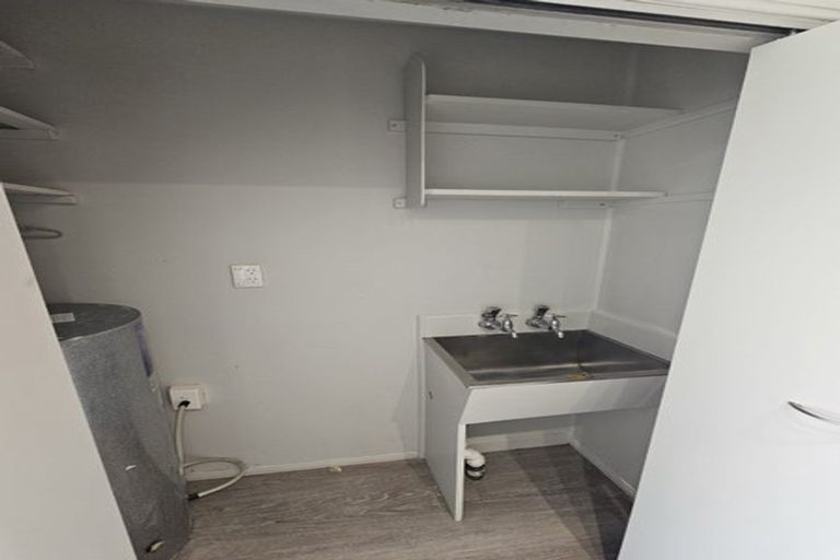 Photo of property in 2/9 View Road, Papakura, 2110